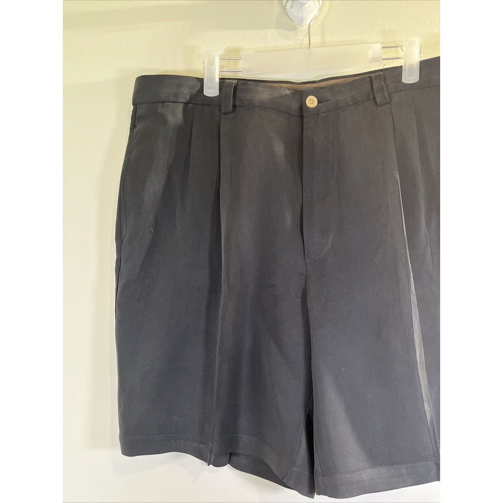 Tommy Bahama Relaxed Black 100% Silk Pleated Shorts Men's Size 38 Golf Vacation - Picture 4 of 9